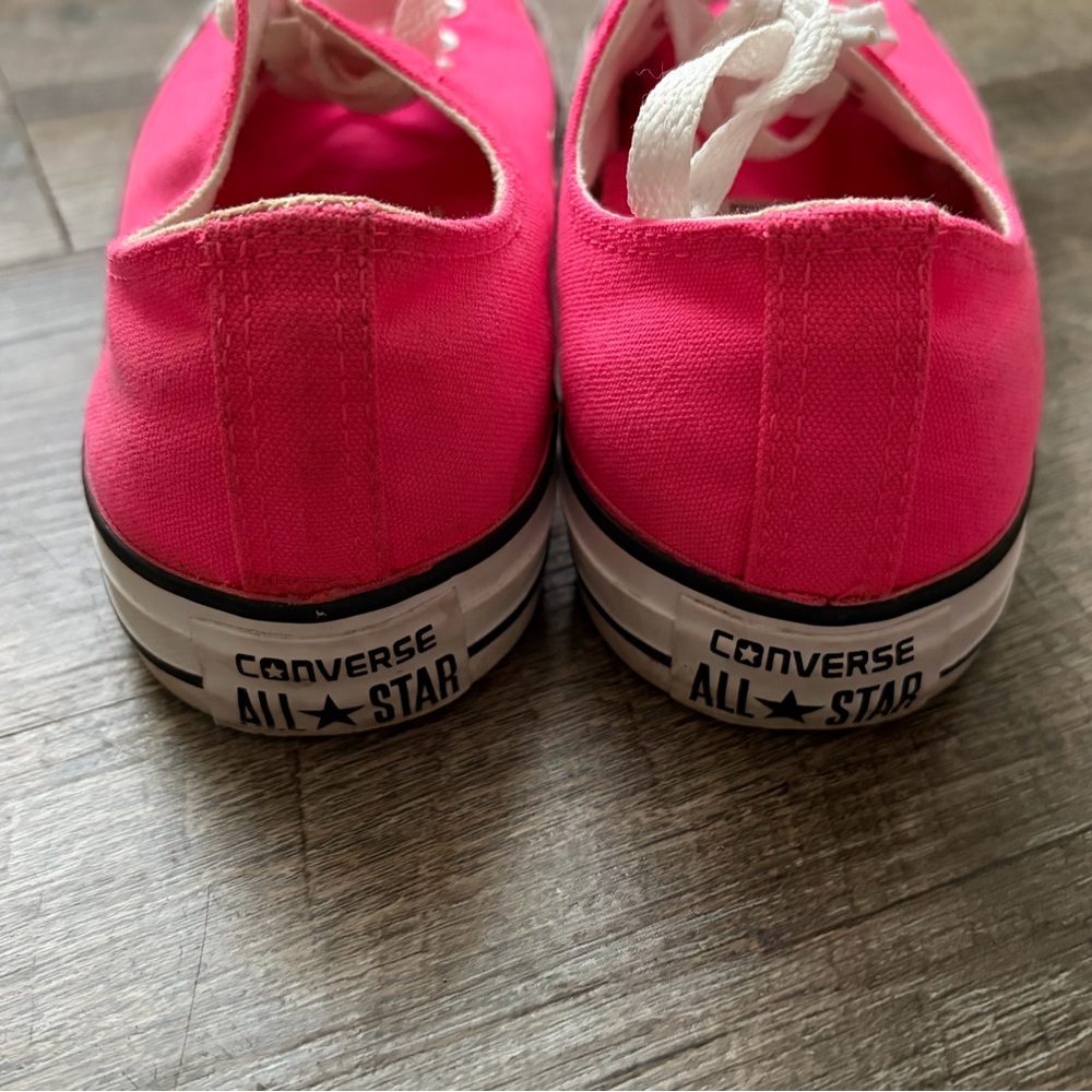 Women’s Hot Pink Canvas Sneakers size 9 - Picture 3 of 9